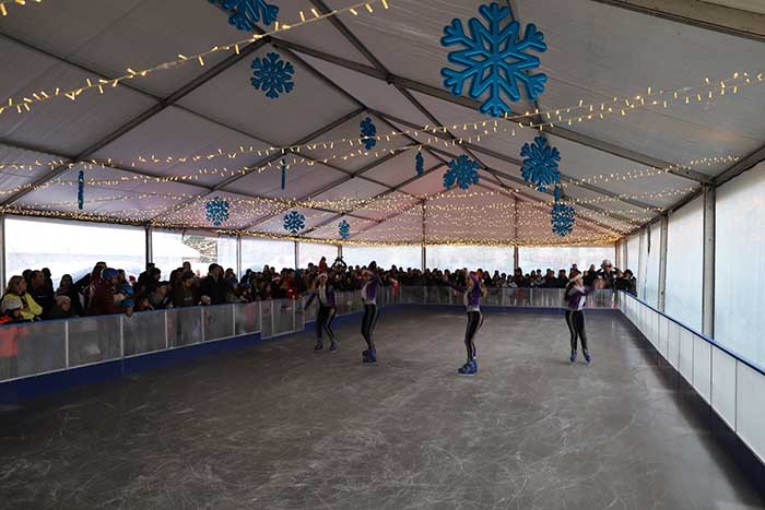 Pista de Gelo Solidária